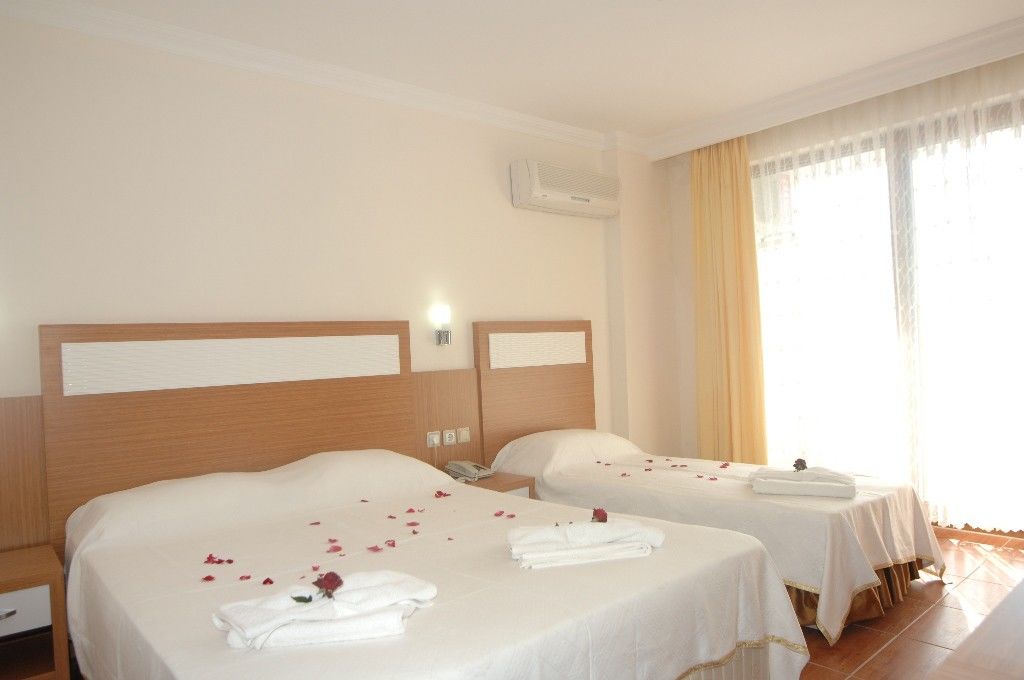 Ideal Beach Hotel Kargicak  Exterior photo
